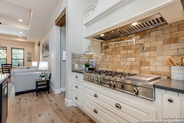 Image 11 of 40 For 1158 River Way