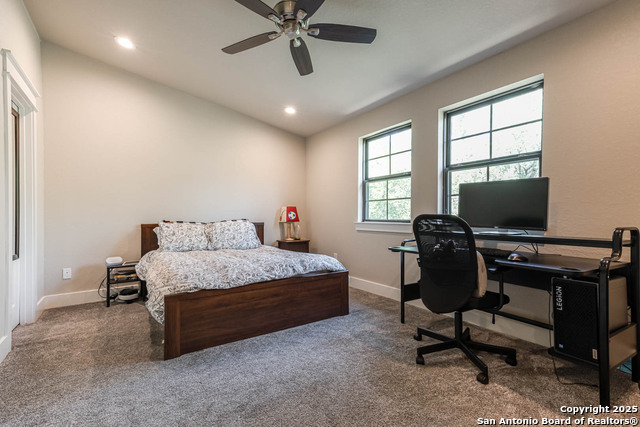 Image 28 of 40 For 1158 River Way
