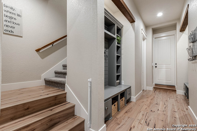 Image 31 of 40 For 1158 River Way