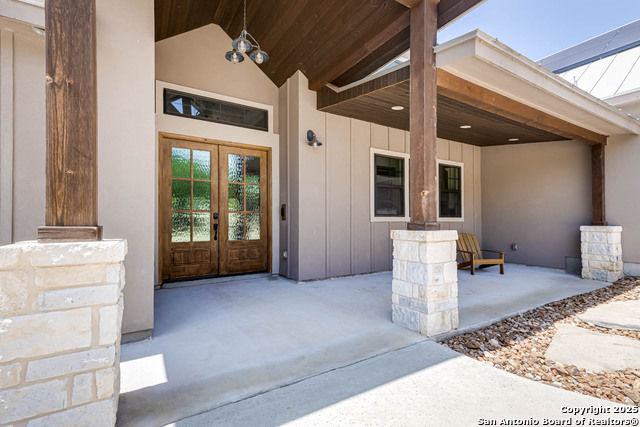 Image 4 of 40 For 1158 River Way