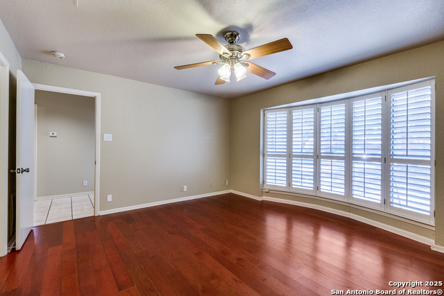 Image 13 of 25 For 9007 Luzita Ln
