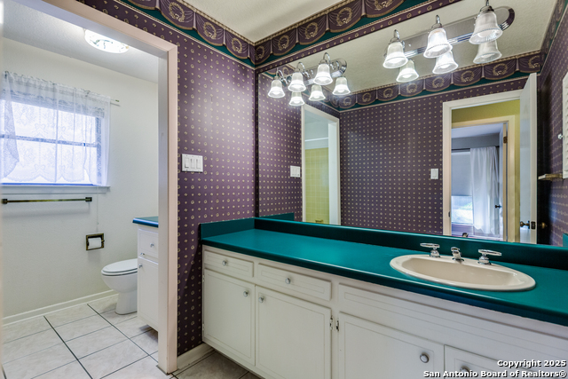 Image 19 of 25 For 9007 Luzita Ln