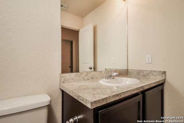 Image 14 of 16 For 8627 Tesoro Hills