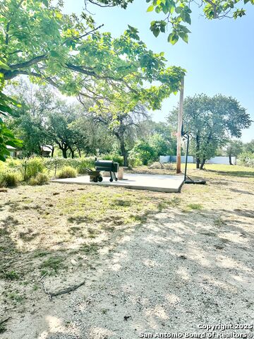 Listing photo id 13 for 3306 Ih 35