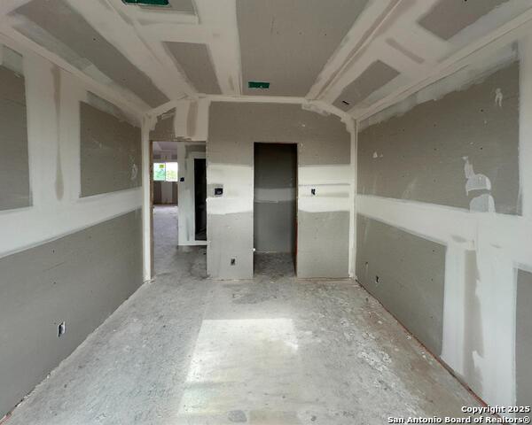 Image 19 of 22 For 164 Annette Drive