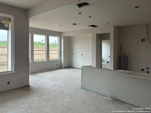 Image 6 of 22 For 164 Annette Drive