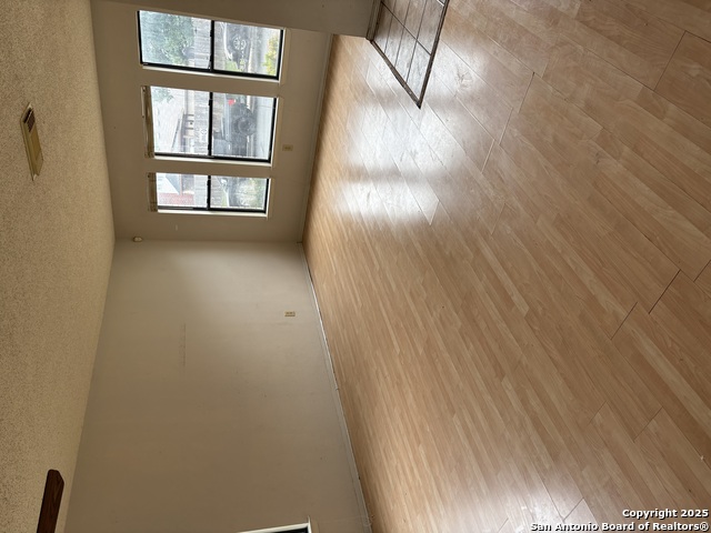 Image 2 of 21 For 9607 Criswell