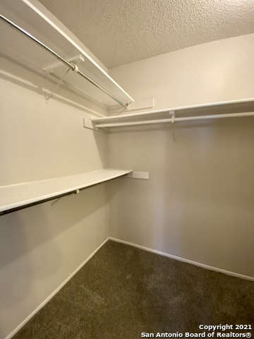 Listing photo id 11 for 8426 Greenham