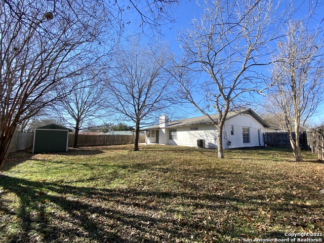 Listing photo id 13 for 8426 Greenham