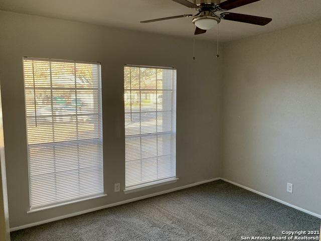 Listing photo id 5 for 8426 Greenham