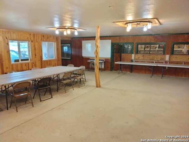 Image 12 of 17 For 901 Cedar Rise