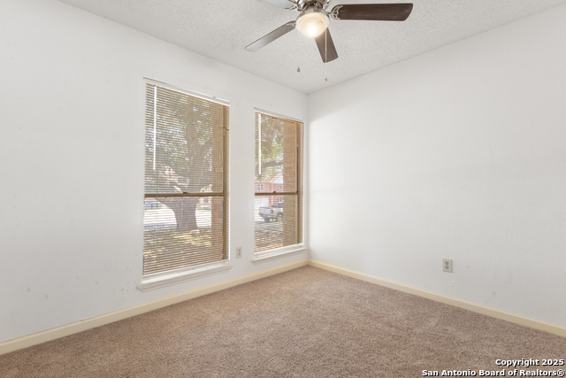 Image 14 of 22 For 11587 Rousseau