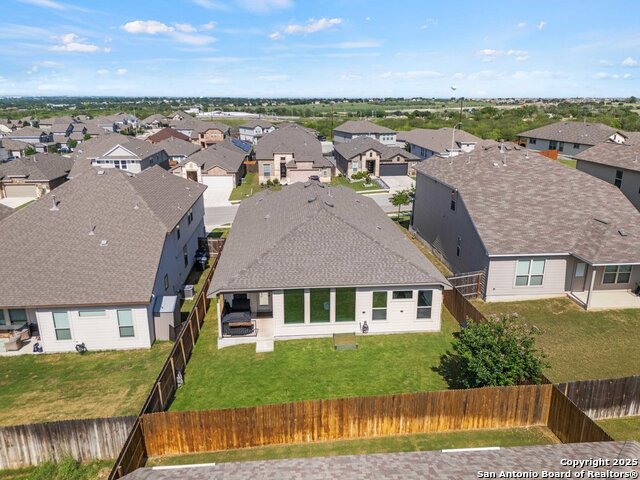 Image 40 of 43 For 1020 Highland Vista