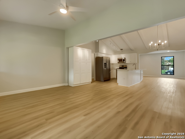 Listing photo id 10 for 1722 Searcy