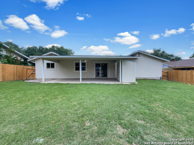 Listing photo id 6 for 1722 Searcy