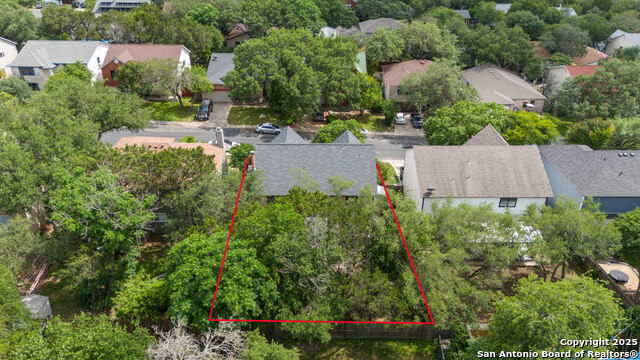 Image 29 of 31 For 7705 Wood Bluff