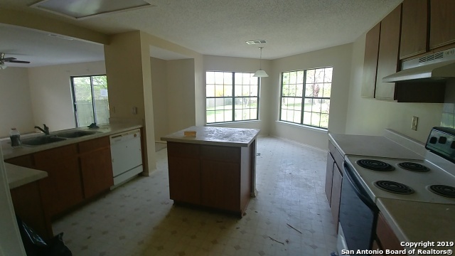 Image 5 of 13 For 6125 Ferrysage Dr