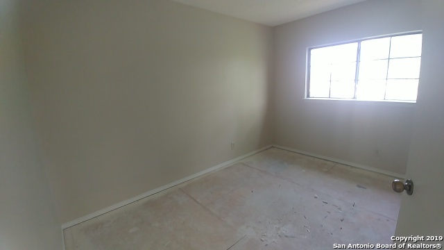 Image 8 of 13 For 6125 Ferrysage Dr