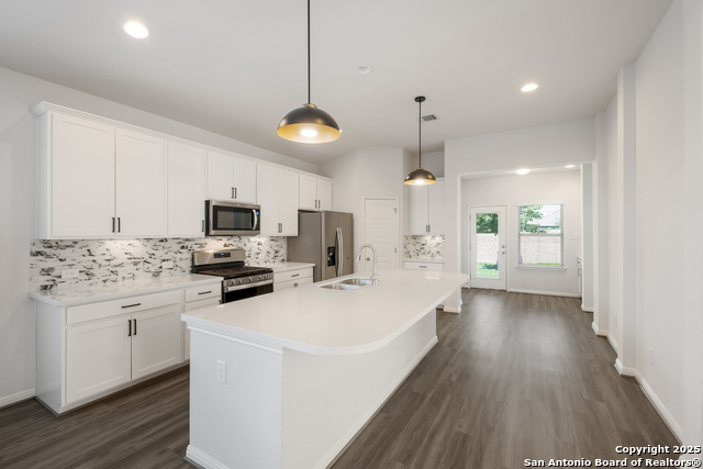 Image 11 of 31 For 13009 Maridell Park