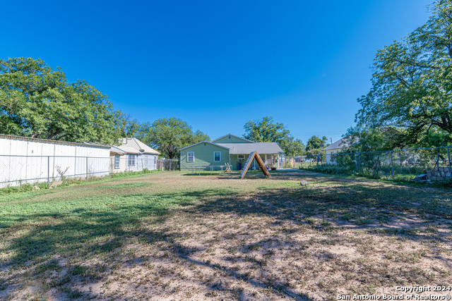 Image 19 of 20 For 1510 Llano N