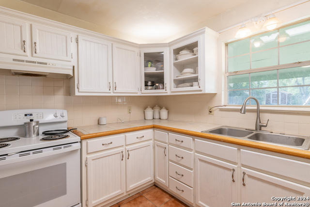 Image 8 of 20 For 1510 Llano N