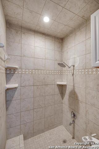 Listing photo id 20 for 13114 Hunters Circle N