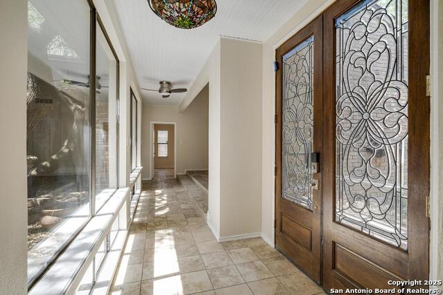 Listing photo id 1 for 13114 Hunters Circle N