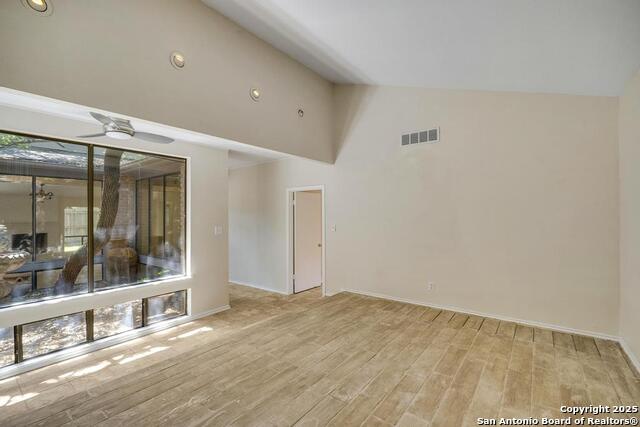 Listing photo id 4 for 13114 Hunters Circle N