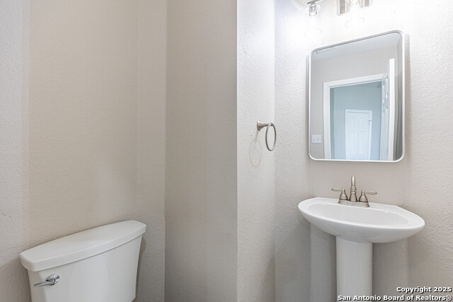 Image 10 of 41 For 14939 Gateview