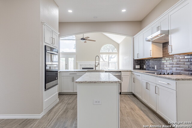Image 11 of 41 For 14939 Gateview