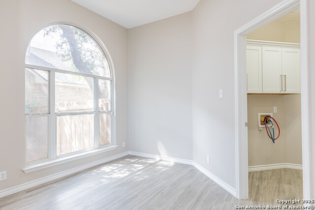 Image 16 of 41 For 14939 Gateview