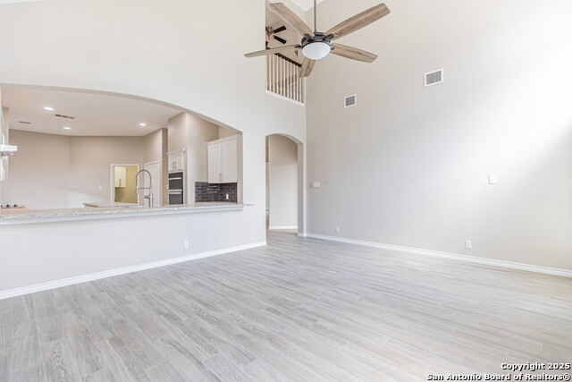 Image 20 of 41 For 14939 Gateview
