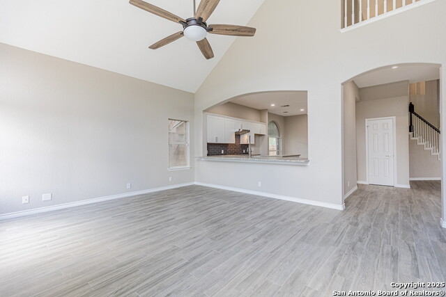 Image 21 of 41 For 14939 Gateview