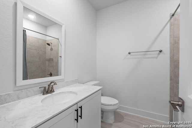 Image 10 of 21 For 8851 Oakland Rd  42