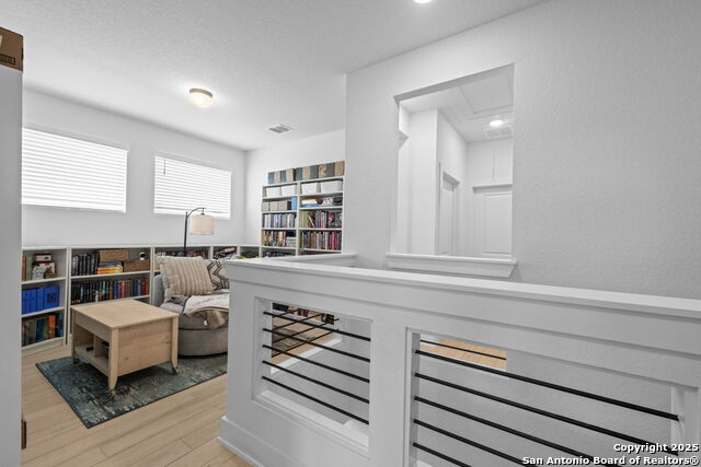 Image 11 of 21 For 8851 Oakland Rd  42