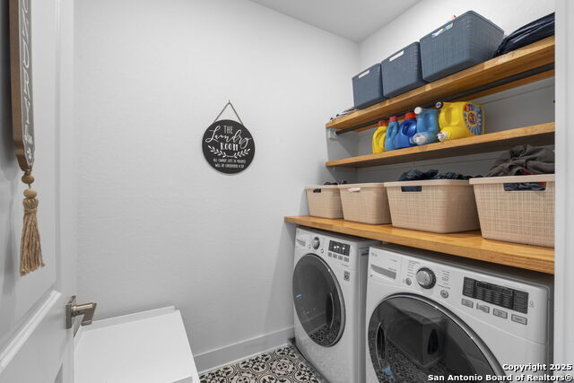 Image 13 of 21 For 8851 Oakland Rd  42