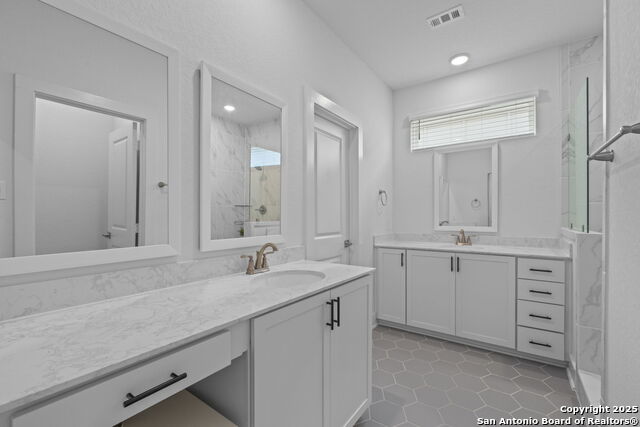 Image 16 of 21 For 8851 Oakland Rd  42
