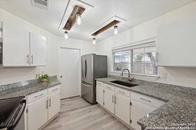 Image 9 of 28 For 5406 Amy Ln  