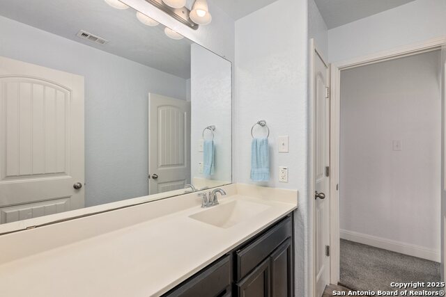 Image 34 of 57 For 8515 Desert Cove