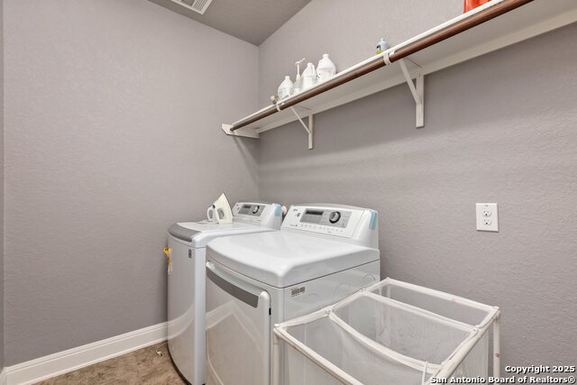 Image 37 of 57 For 8515 Desert Cove