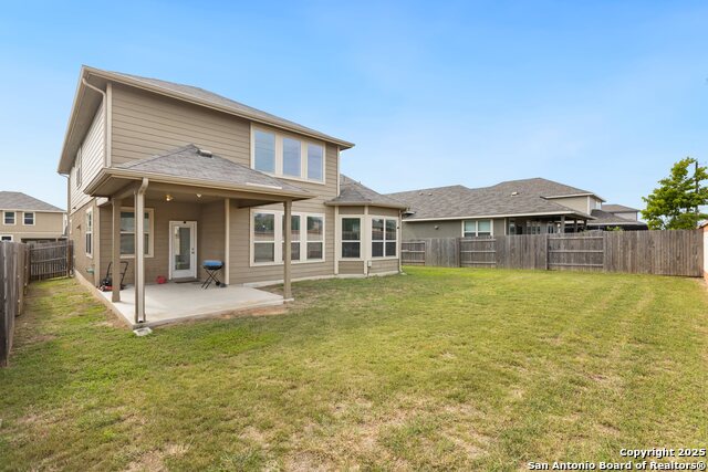 Image 41 of 57 For 8515 Desert Cove
