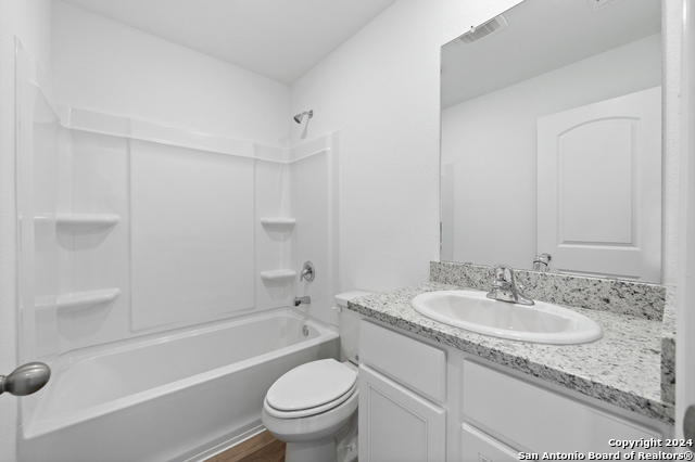 Image 16 of 24 For 11950 Luckey Villa
