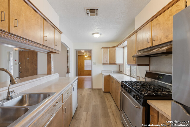 Image 11 of 25 For 5111 Oldstead