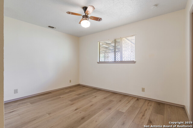 Image 14 of 25 For 5111 Oldstead
