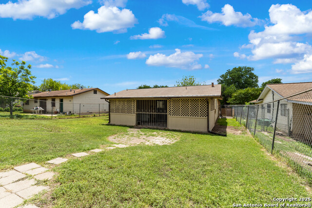 Image 22 of 25 For 5111 Oldstead