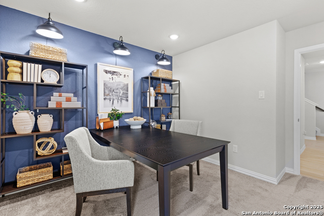 Listing photo id 21 for 7826 Canyon Cove