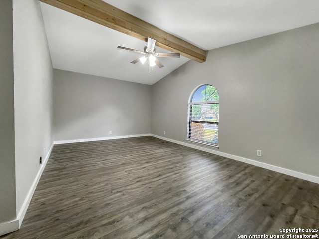 Listing photo id 15 for 3310 Rosetti
