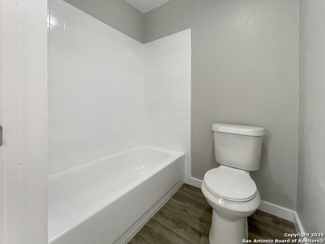 Listing photo id 20 for 3310 Rosetti