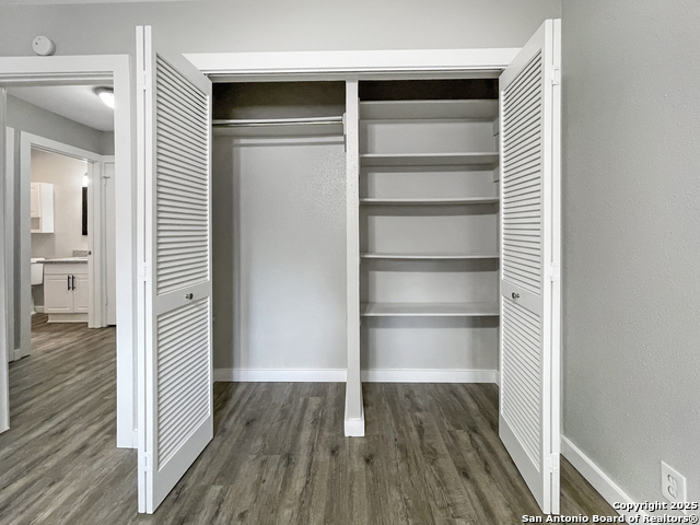 Listing photo id 27 for 3310 Rosetti