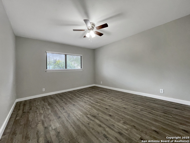 Listing photo id 28 for 3310 Rosetti